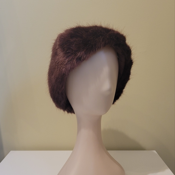 FOREVER 21 Faux Fur Hat - Picture 1 of 5